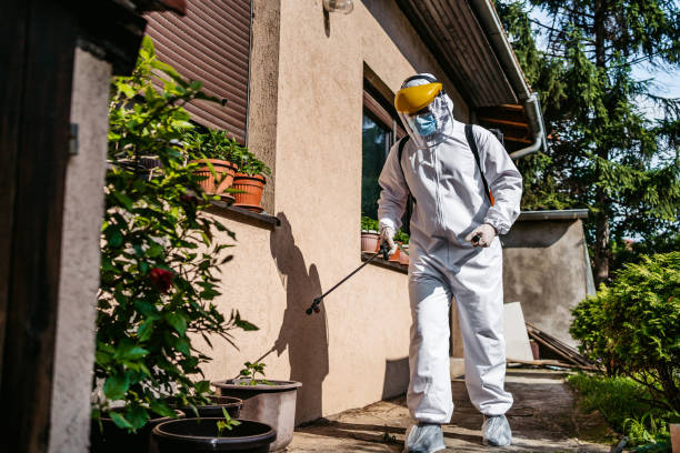 Best Best Pest Control Companies  in Moundridge, KS