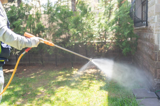 Best Wildlife Control Services  in Moundridge, KS